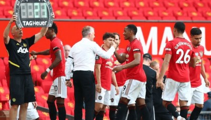  曼联替补奇兵建功完成对狼队逆转好戏