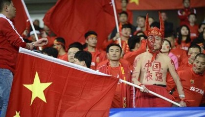  朗斯主场球迷冲突事件，俱乐部遭足协严厉处罚  